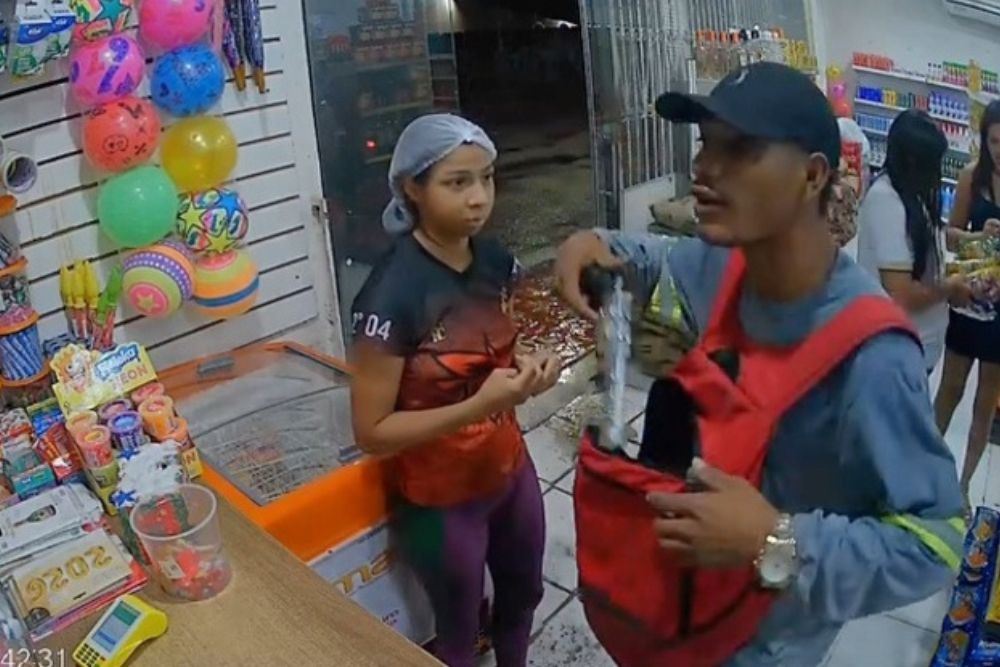 Assalto a mercadinho na zona norte deixa clientes em pânico