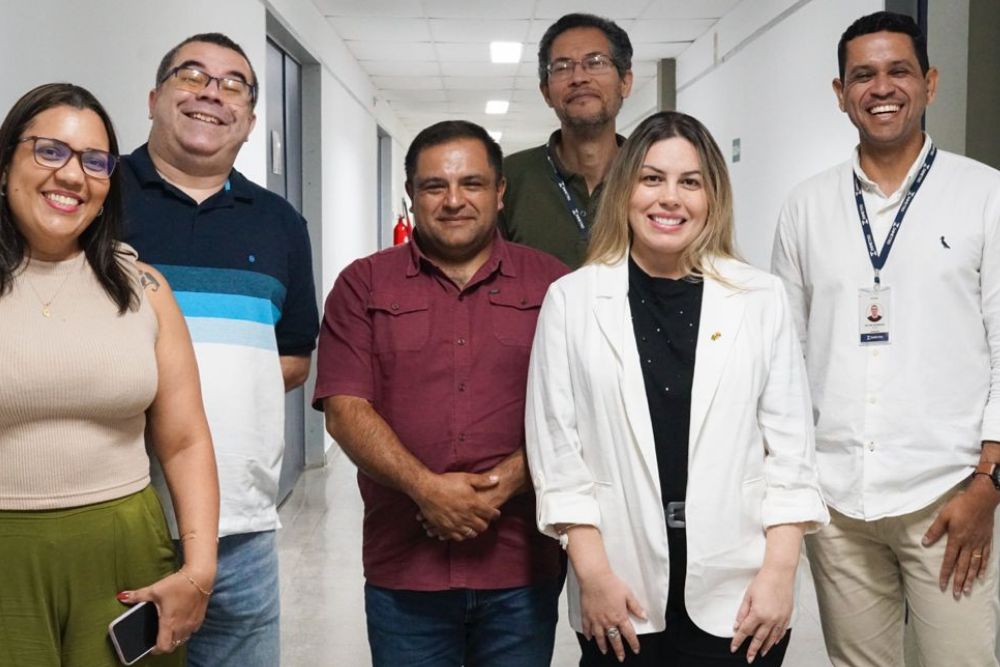 Inmetro recebe representante do Equador para cooperação em metrologia