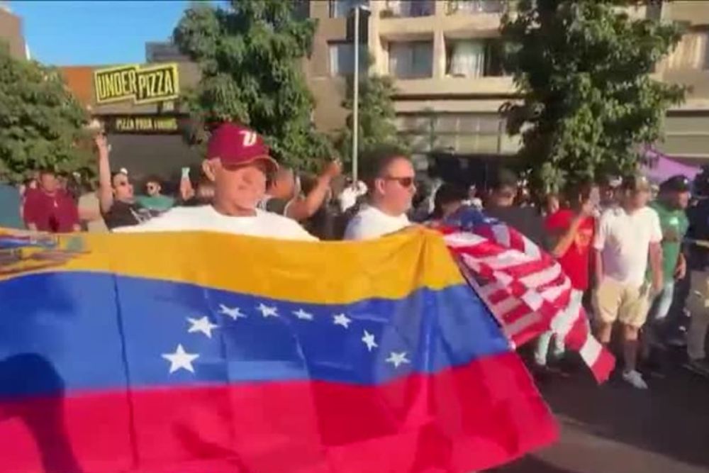 Venezuelanos na Flórida celebram queda de Maduro após ação dos EUA