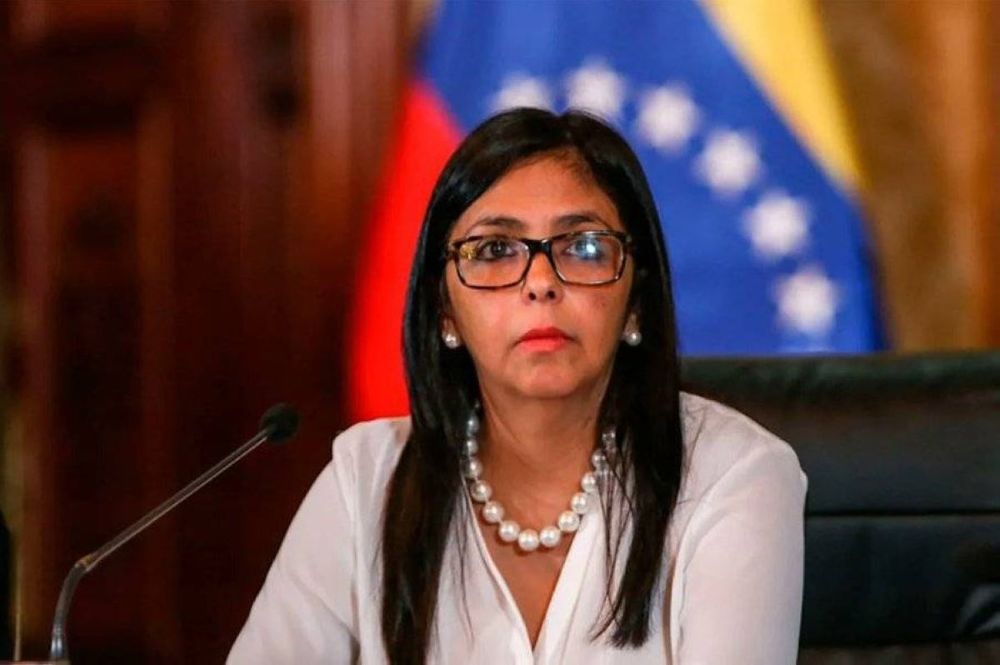 Presidente interina da Venezuela anuncia criação de plano de defesa nacional