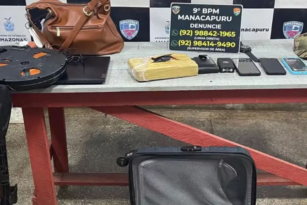 Bombeiro militar é preso com cerca de 1 quilo de cocaína dentro de veículo em Manacapuru