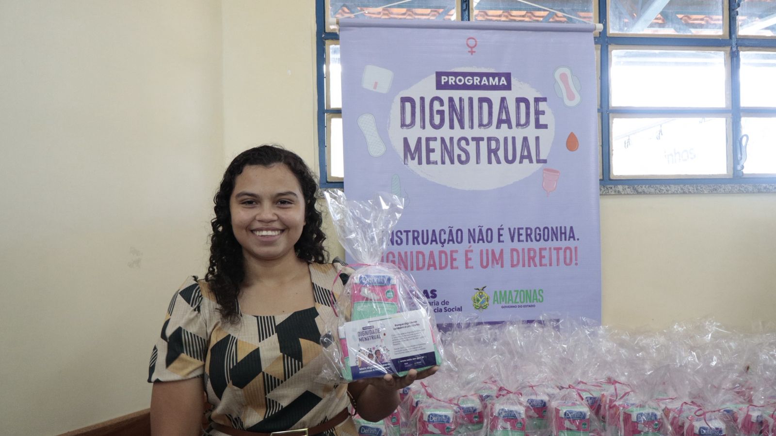 Programa distribui mais de 82 mil absorventes a meninas e mulheres do Amazonas em 2025