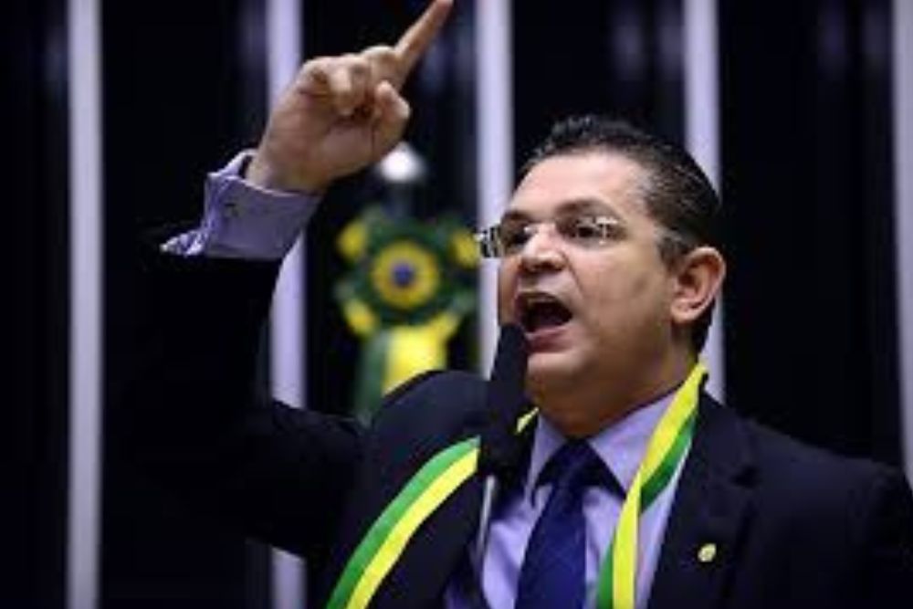 Oposição aposta em queda de veto presidencial ao PL da Dosimetria no Congresso