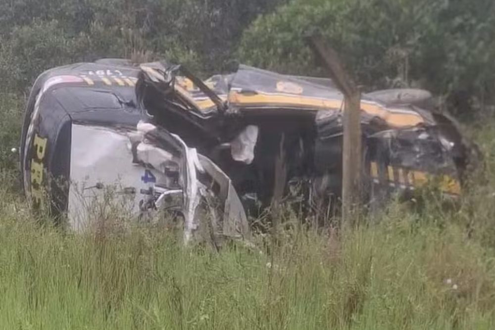 Acidente durante persegui&ccedil;&atilde;o na BR-174 deixa policial da PRF morto e dois feridos no Amazonas