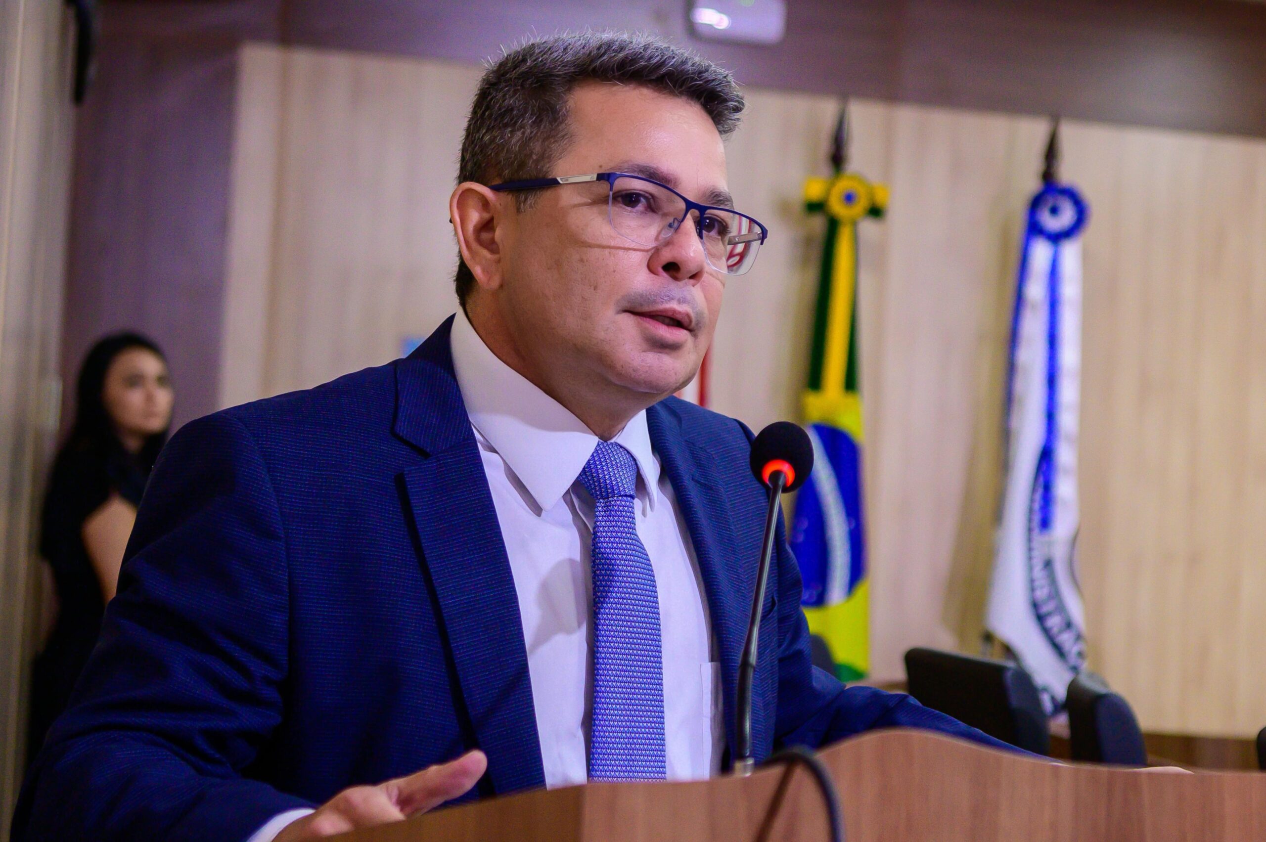 Vice-governador destaca recomeços e transição do Distrito para o Direito