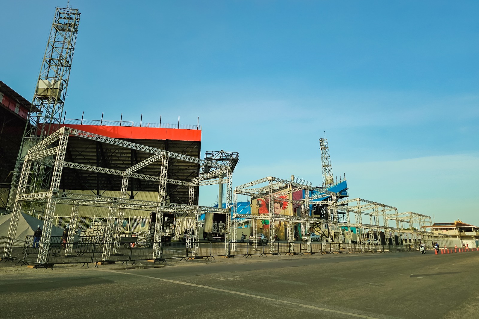 Montagem do Carnailha 2026 começa com ampliação de camarotes
