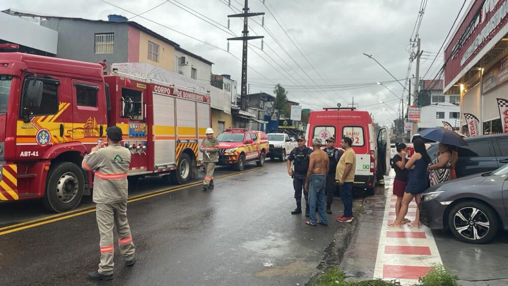 Instalador é resgatado após descarga elétrica em obra na zona Centro-Sul de Manaus