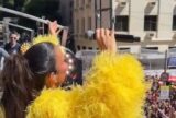 Ivete Sangalo arrasta multidão no Centro do Rio em estreia no Carnaval carioca