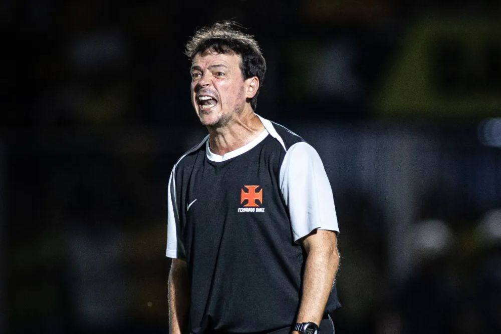 Empate em São Januário aumenta pressão sobre Fernando Diniz no Vasco