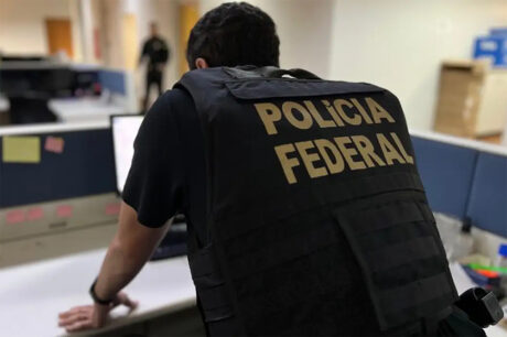 Operação da PF apreende celulares em investigação de abuso sexual infantil