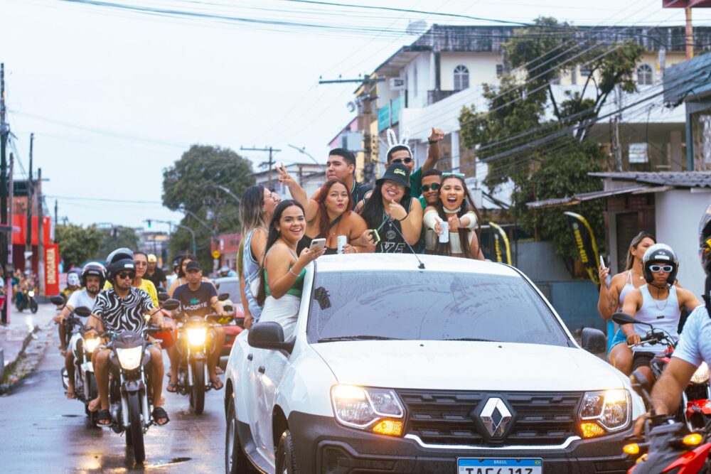 Carreata da Reino Unido da Liberdade movimenta Manaus Carreata da Reino Unido da Liberdade movimenta Manaus