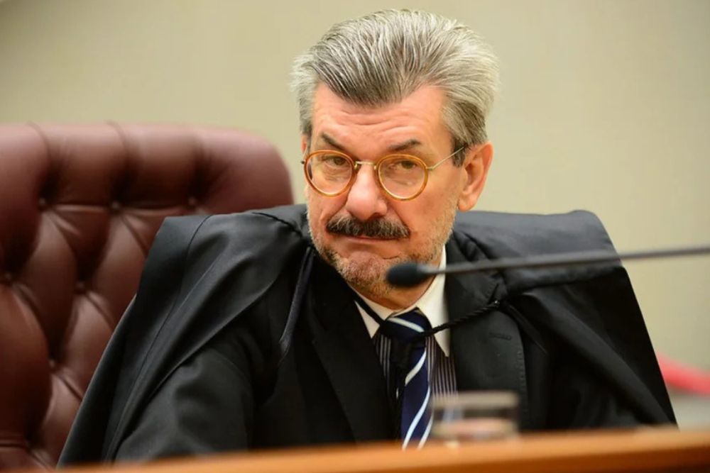 STJ afasta cautelarmente ministro acusado de importuna&ccedil;&atilde;o sexual