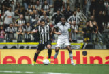 Galo e Leão ficam no 3 a 3 em duelo movimentado na Arena MRV