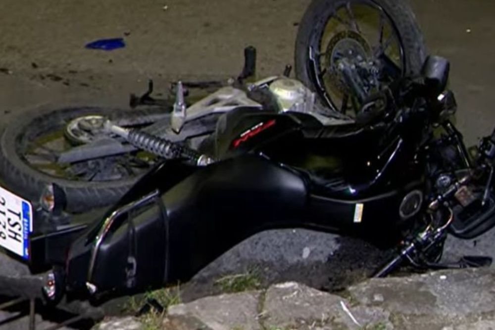 Entregador de delivery morre em colisão de motocicletas na zona centro-sul de Manaus Entregador de delivery morre em colisão de motocicletas na zona centro-sul de Manaus