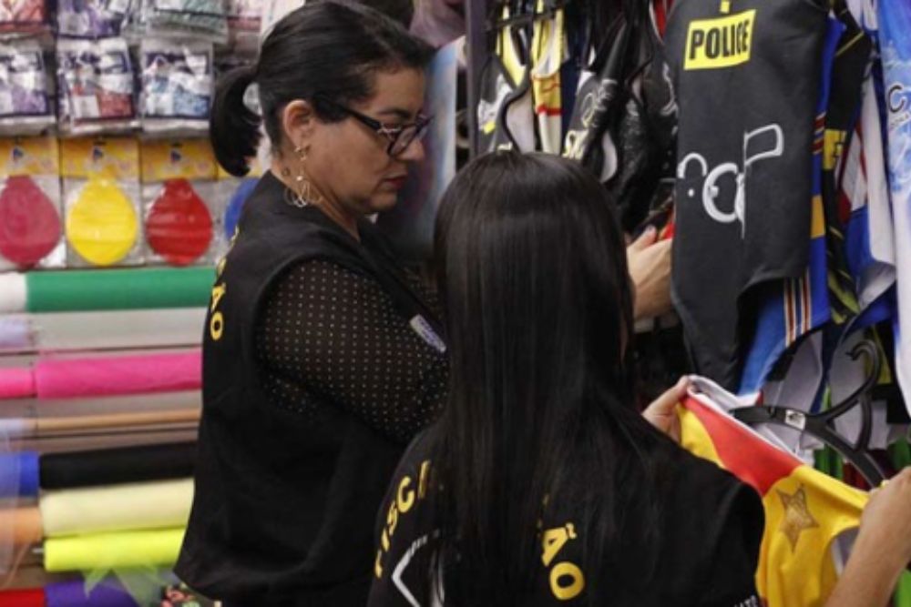 Operação fiscaliza produtos e orienta consumo seguro no Carnaval