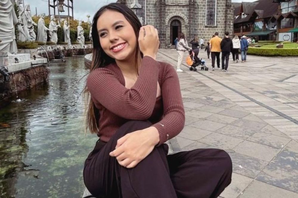 Corpos de universitária e bebê são liberados após naufrágio no rio Solimões