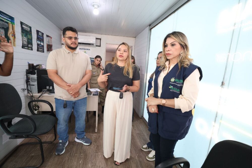 Sobreviventes e familiares das vítimas de naufrágio no AM recebem atendimento psicológico