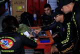 Bombeiros seguem busca por desaparecidos no naufrágio em Manaus