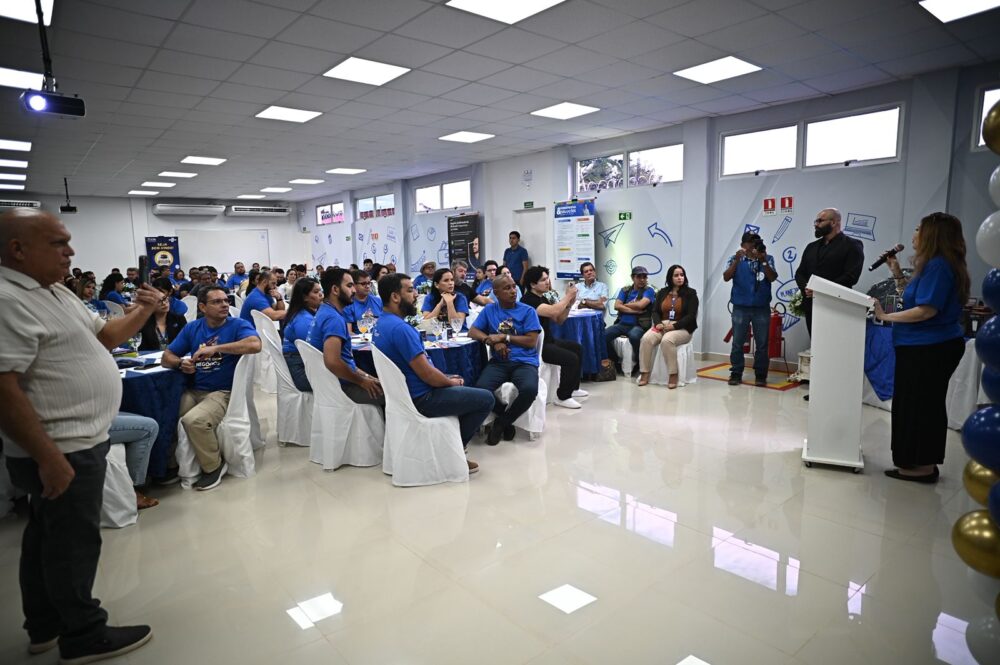 Café de Negócios reúne 150 empresários em Figueiredo
