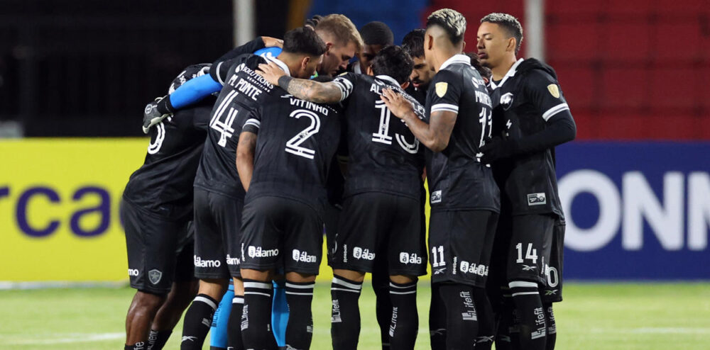 Botafogo sente altitude e perde para Nacional Potosí