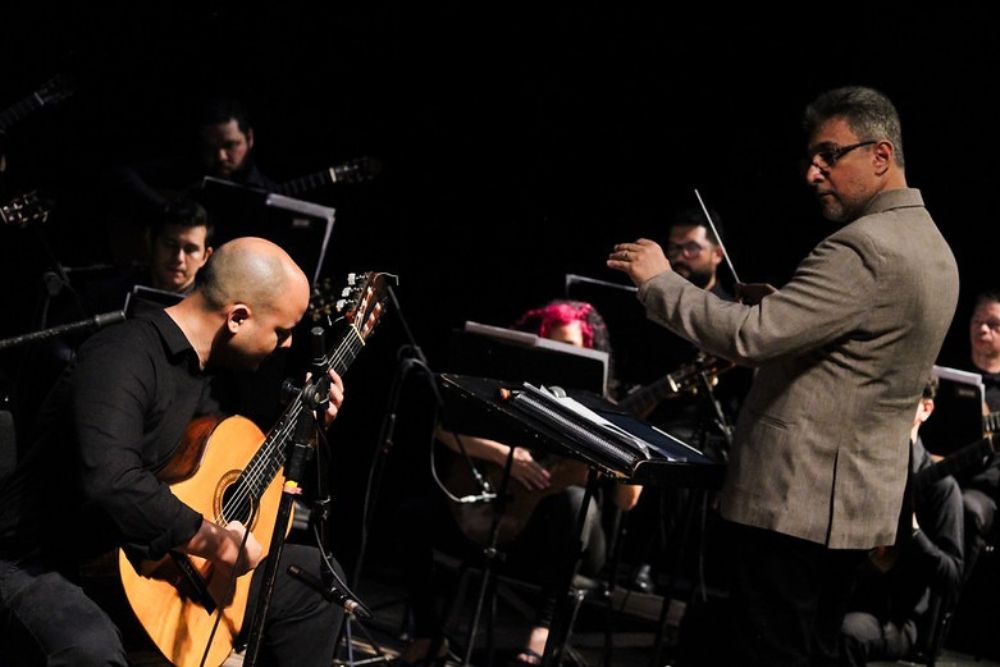 Orquestra de Violões abre temporada com concerto retrospectivo no Teatro Amazonas