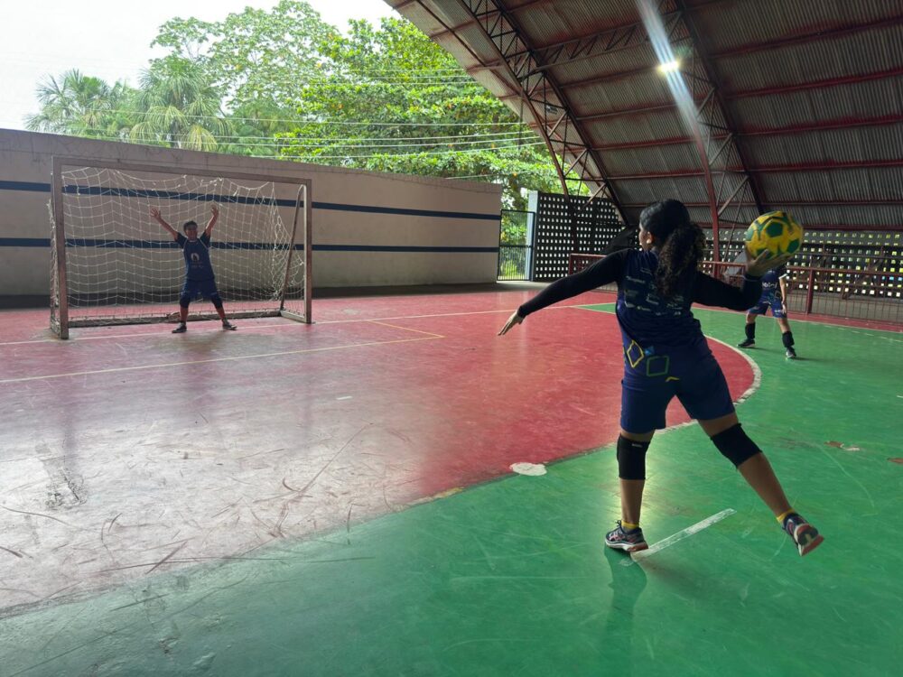 Vila Ol&iacute;mpica de Manaus abre vagas para novas turmas de handebol
