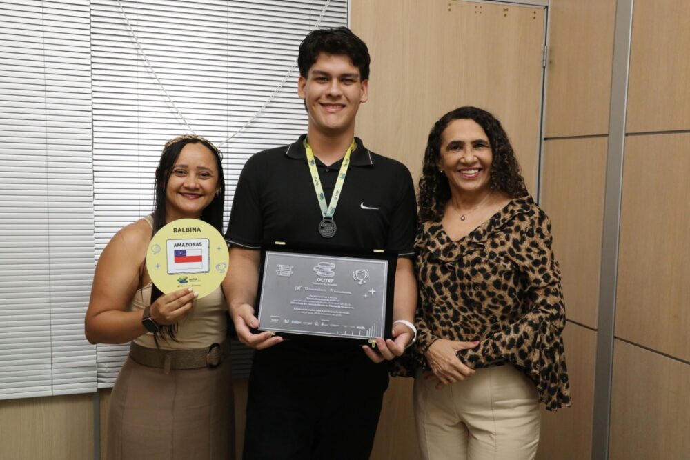 Vencedores da Olimpíada do Tesouro Direto mobilizam escolas do Amazonas para a edição 2026