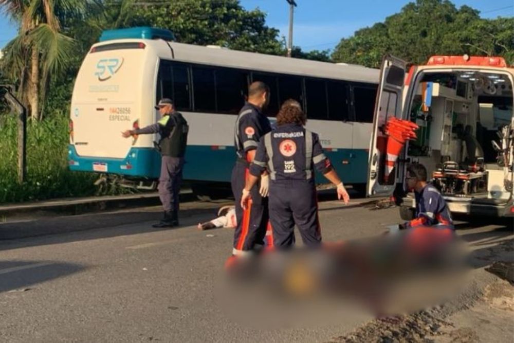 Acidente entre moto e carro deixa dois mortos no Tarum&atilde;, em Manaus