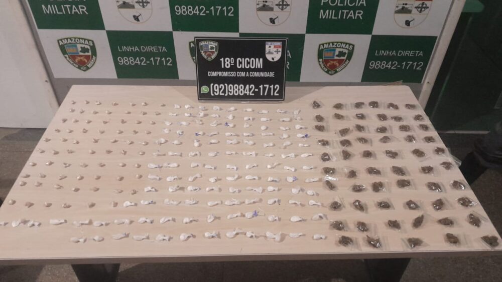 Ação policial resulta na apreensão de centenas de porções de entorpecentes