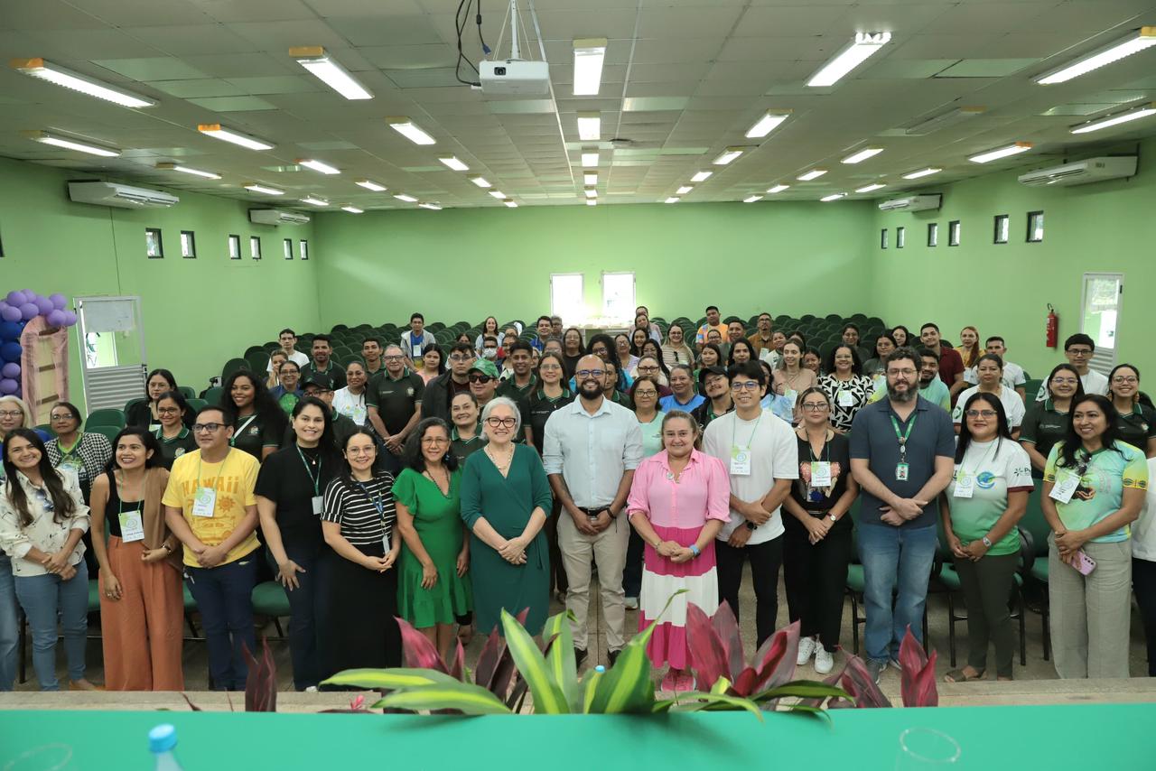 Parintins inicia curso de educação ambiental para professores
