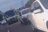 Colisão em sequência com micro-ônibus causa lentidão na Torquato Tapajós
