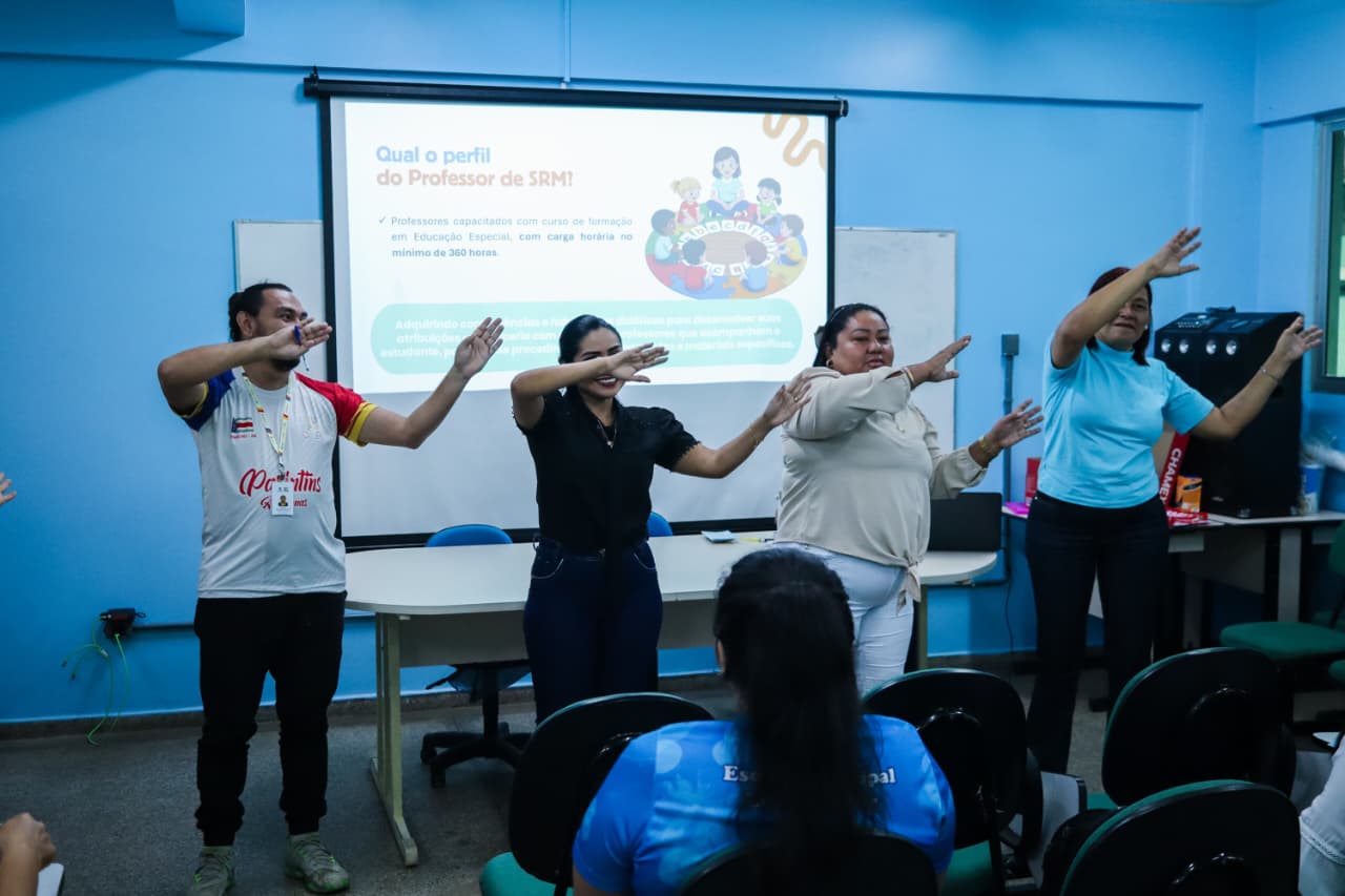 Parintins qualifica professores da educa&ccedil;&atilde;o especial