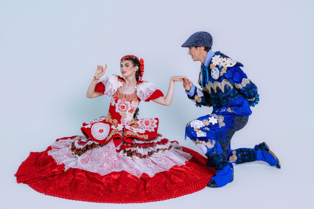 Musical inspirado em Shakespeare leva rivalidade de Caprichoso e Garantido ao Teatro Amazonas
