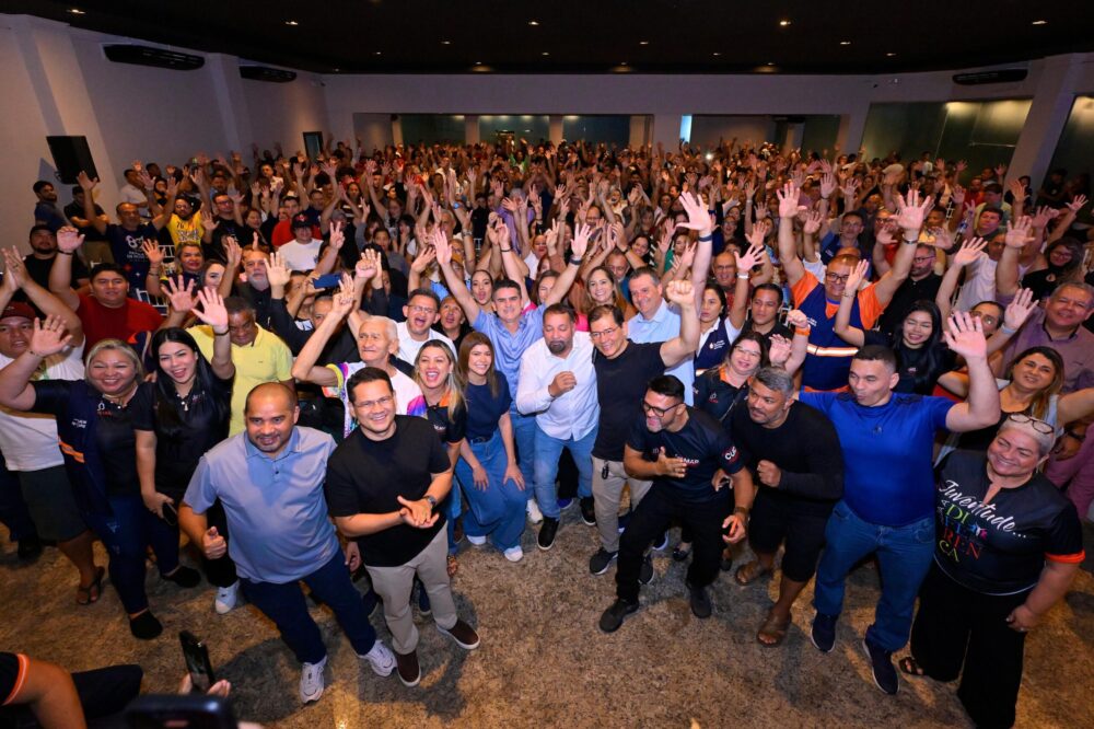 David Almeida re&uacute;ne lideran&ccedil;as e apresenta entregas