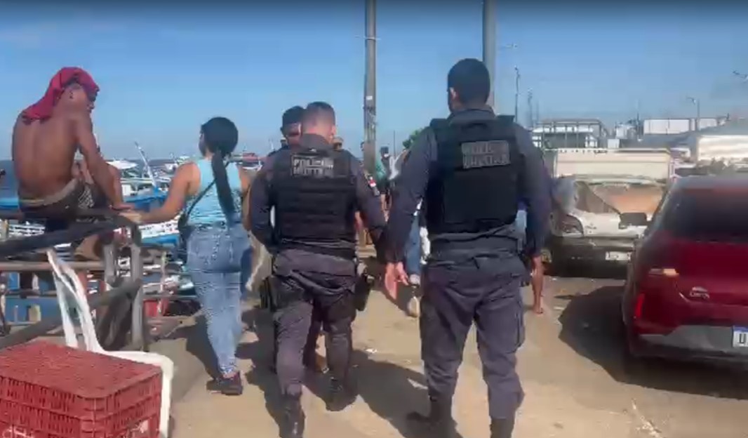 Corpo de homem é encontrado boiando no Rio Negro, no Centro de Manaus