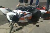 Colisão entre motocicletas deixa um morto e três feridos graves em Itacoatiara