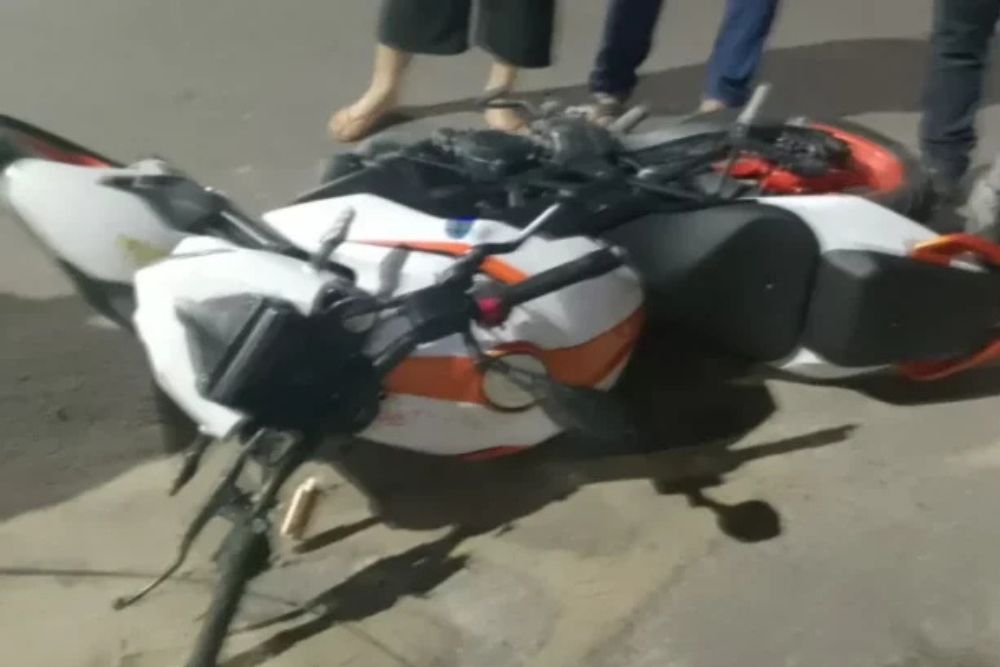 Colis&atilde;o entre motocicletas deixa um morto e tr&ecirc;s feridos graves em Itacoatiara