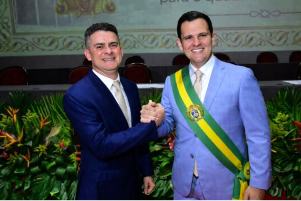 Renato Jr. assume Renato Jr. assume