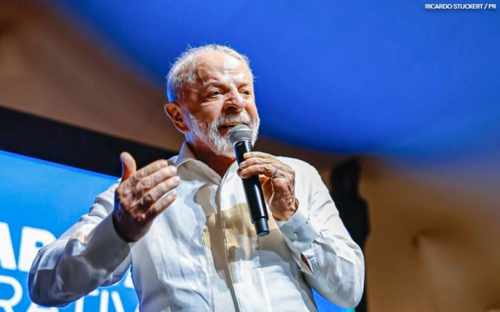 Lula convoca centrais sindicais para mobilização pelo fim da escala 6x1