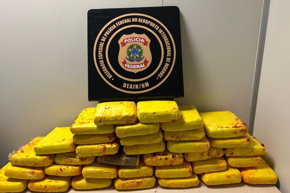 PF apreende 37 kg de skunk no aeroporto de Manaus