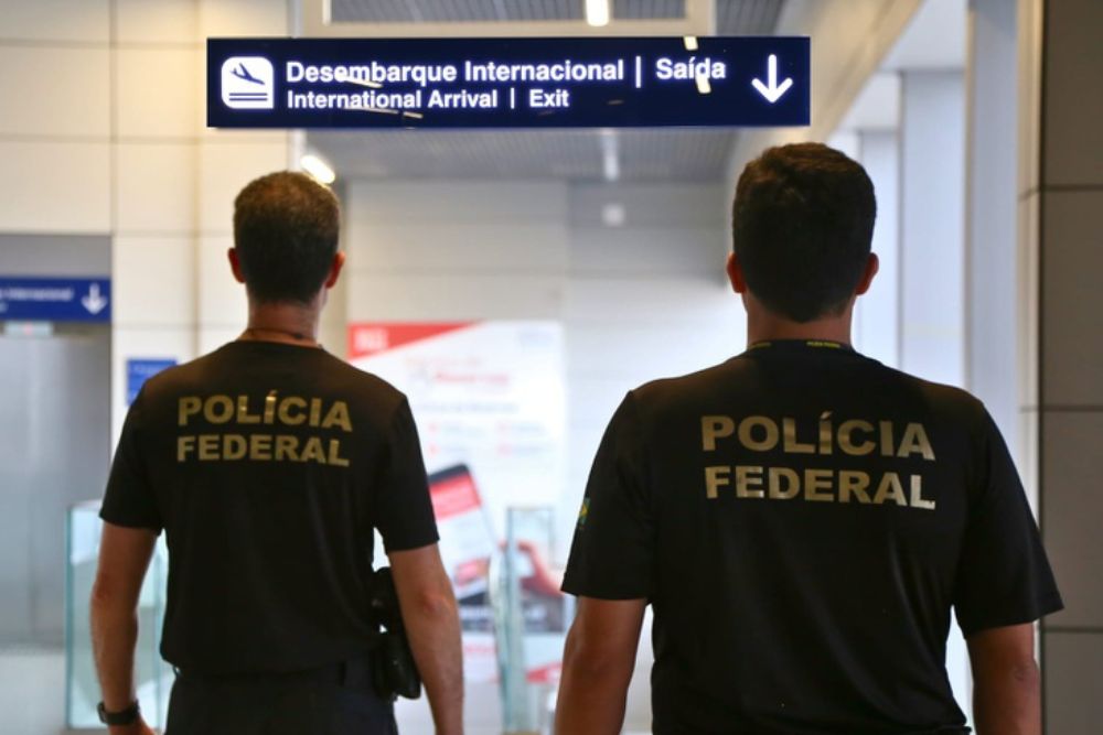 Brasileiro procurado pela INTERPOL &eacute; extraditado de Portugal pela PF