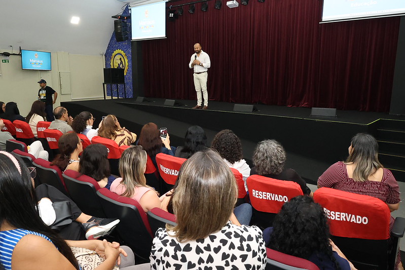 Manaus realiza Integração dos Professores Ingressantes no bairro Parque 10 de Novembro