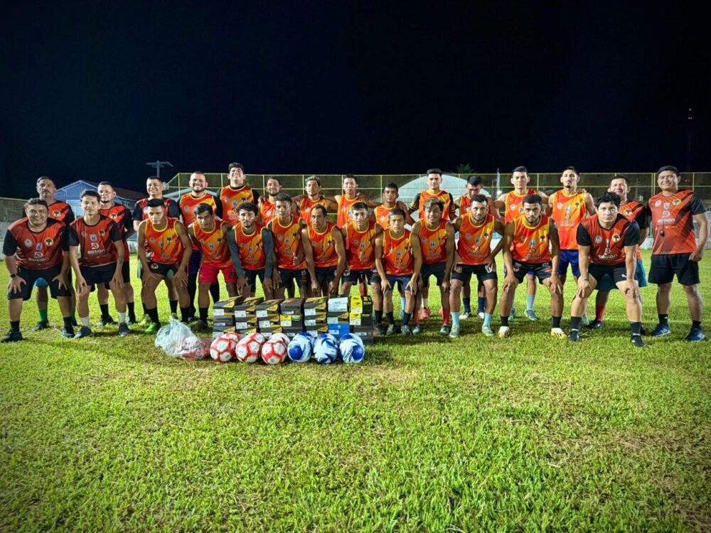 Parintins inicia preparação para a Copa da Floresta Parintins inicia preparação para a Copa da Floresta