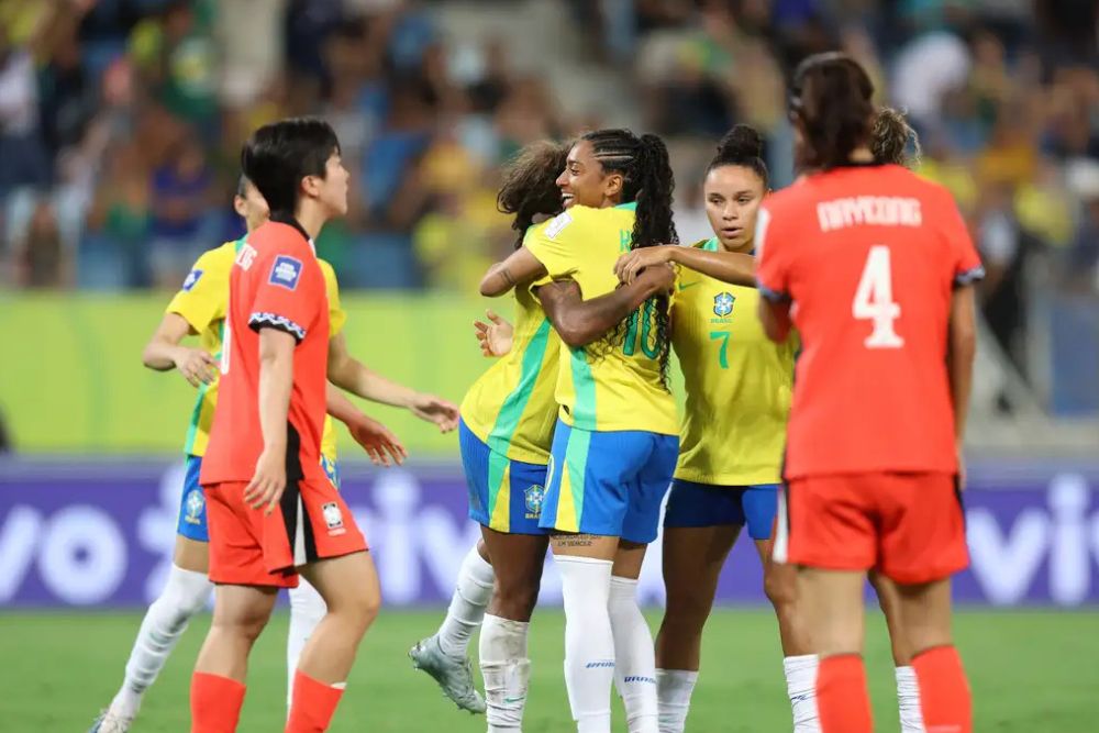 Brasil goleia Coreia do Sul na estreia do Fifa Series feminino