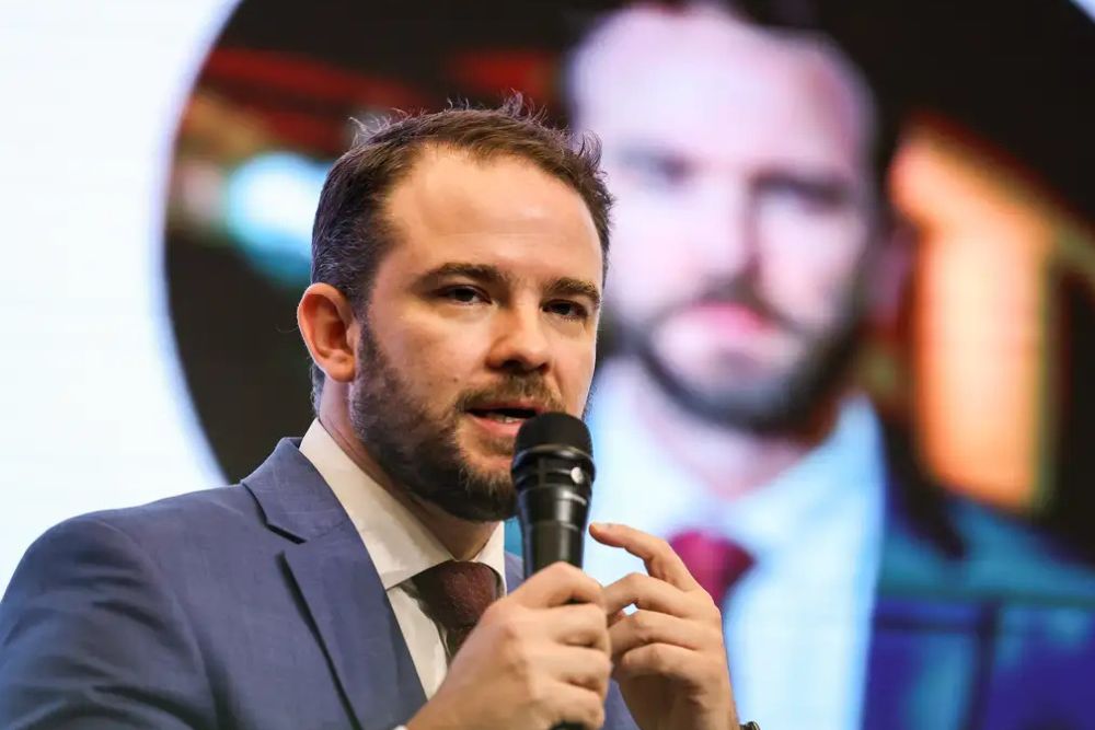 Ministro da Fazenda inicia agenda internacional nos EUA e na Europa