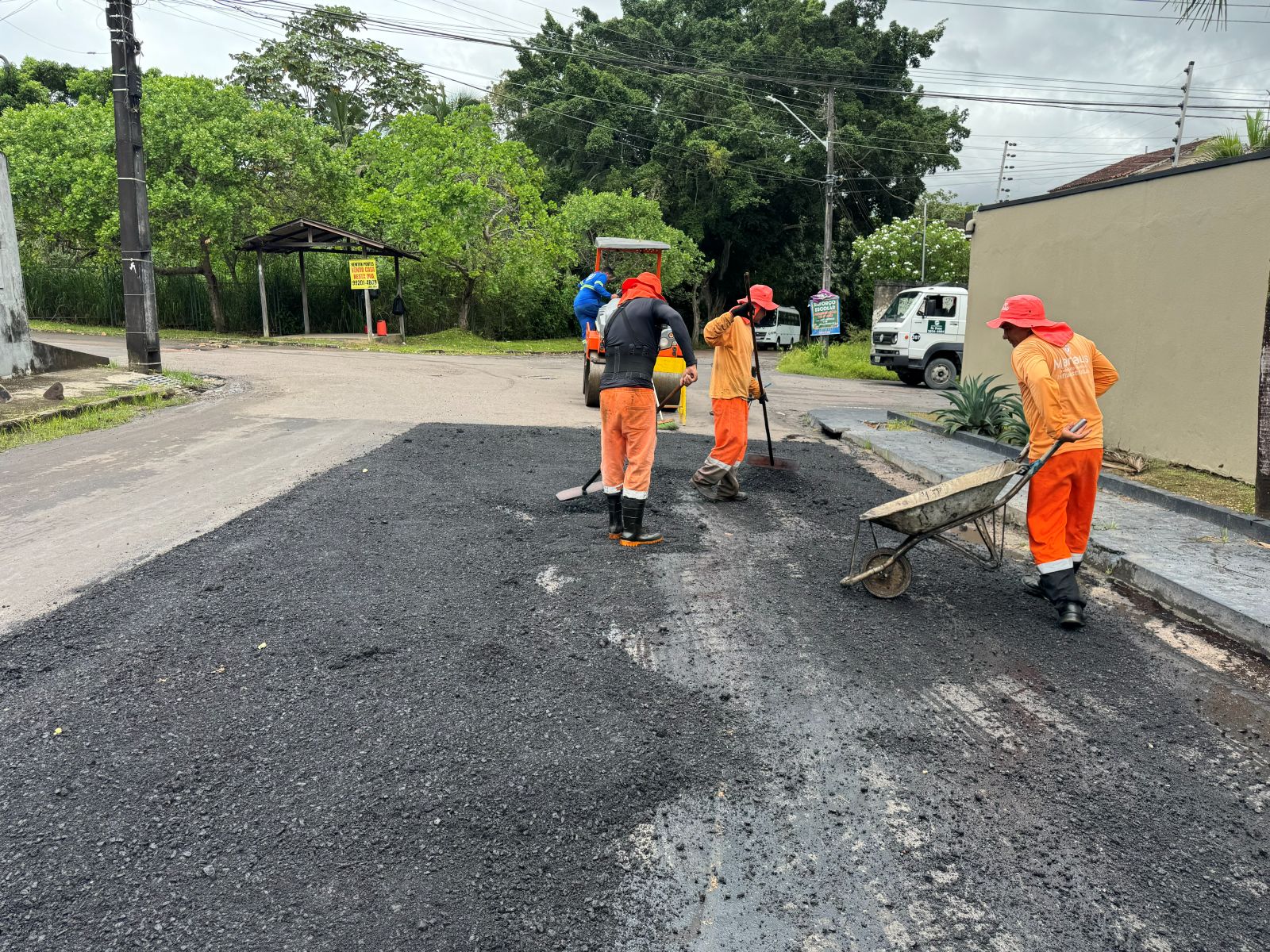 Obras de recapeamento avançam no Aleixo e reforçam mobilidade na zona Centro-Sul de Manaus