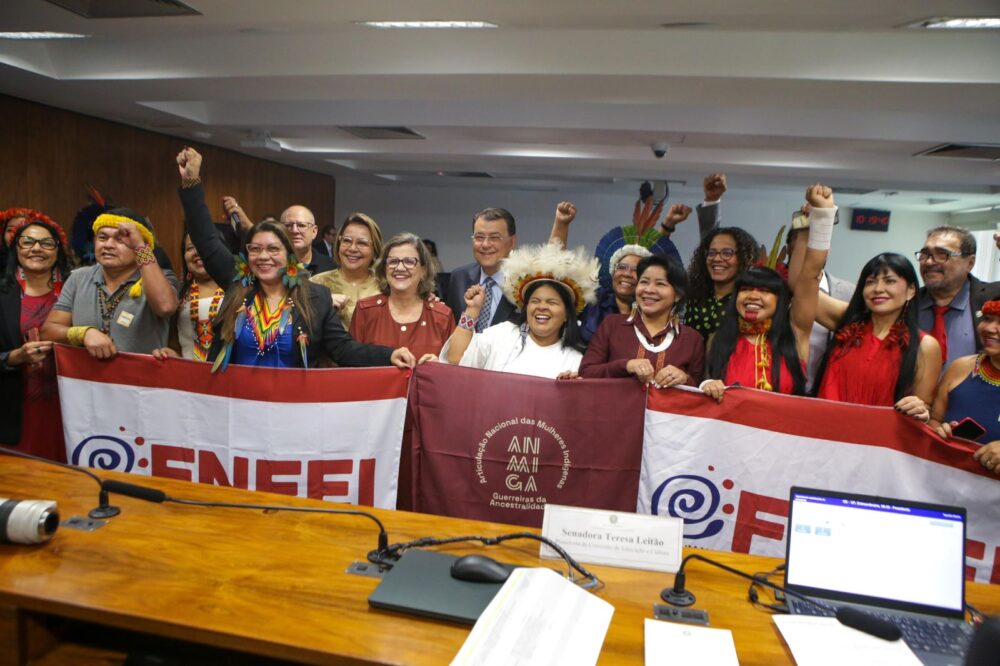 Senado aprova cria&ccedil;&atilde;o da Universidade Federal Ind&iacute;gena