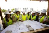 Roberto Cidade acompanha obras do Residencial Tarumã