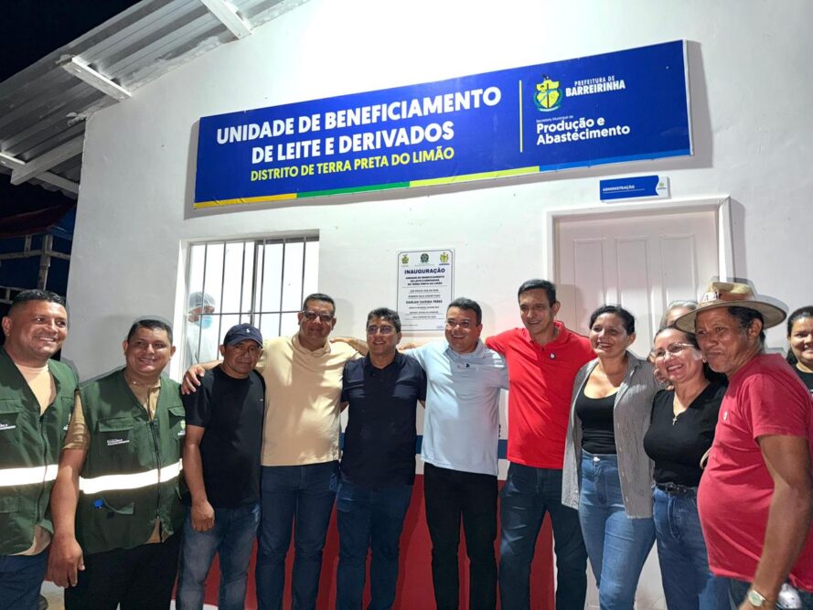 Barreirinha inaugura fábrica ecológica e galpão de coleta