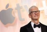 Tim Cook deixará comando da Apple após 15 anos à frente da companhia